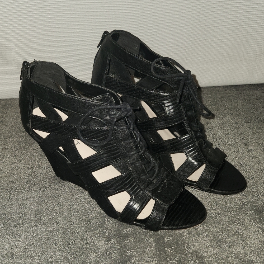 Nine West Black Cage Cut Out Wedge Heel Size 7.5